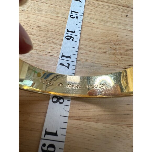 Marc Jacobs Gold Tone Bangle Bracelet With Braided Etched Design - 7" Medium Fit - Picture 8 of 16